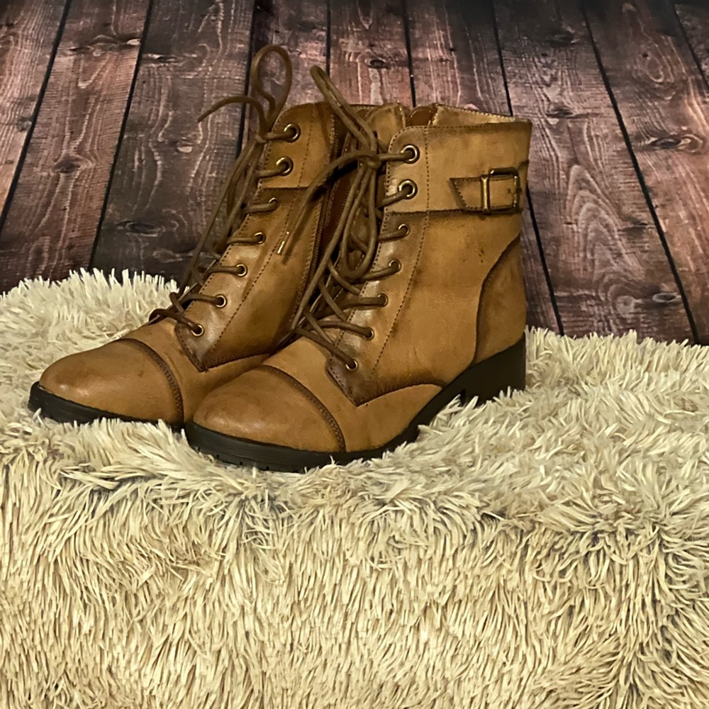 Ankle boots